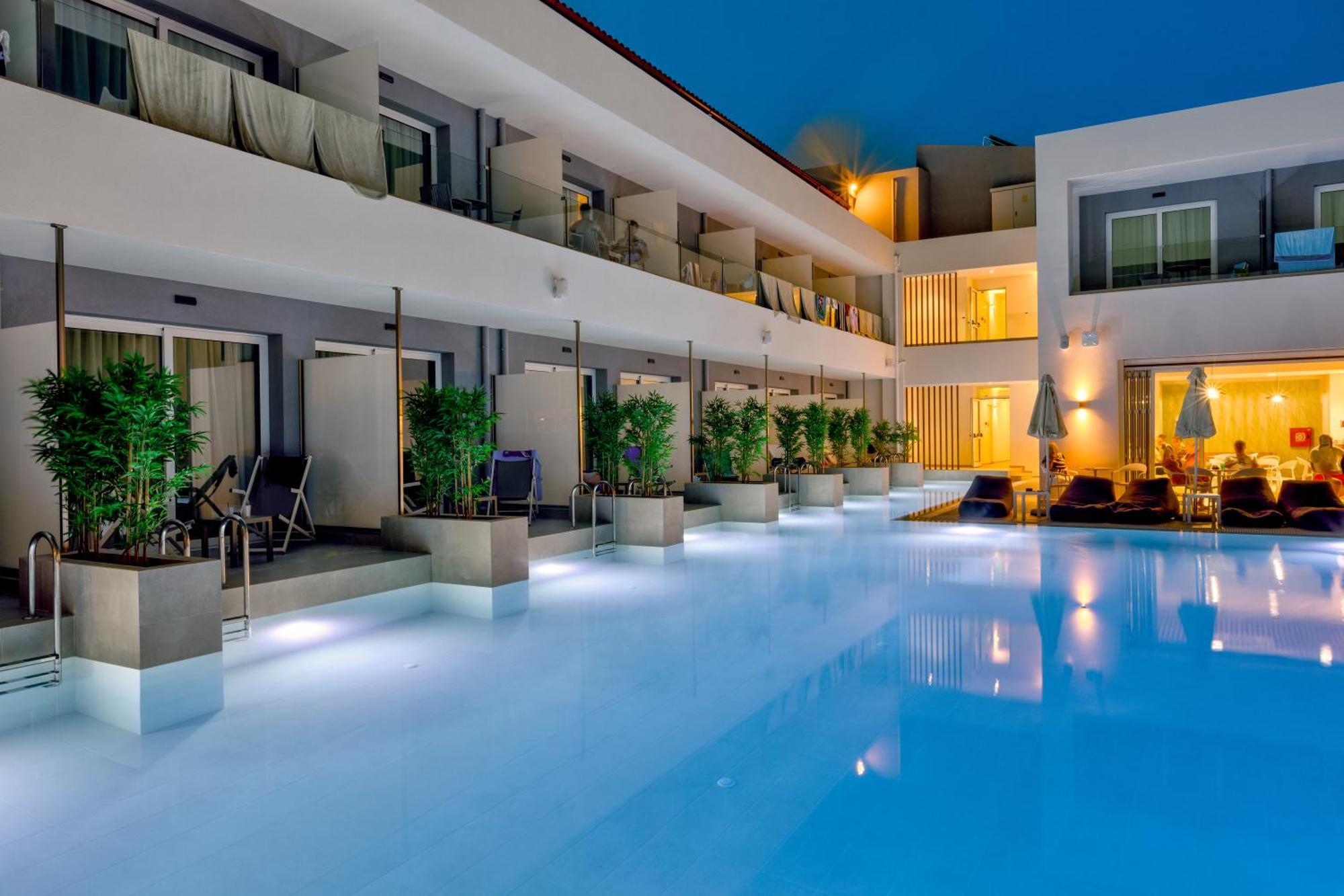 White Olive Premium Laganas Hotell Exteriör bild